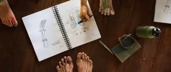 WHAT ARE YOU READING THIS SUMMER?